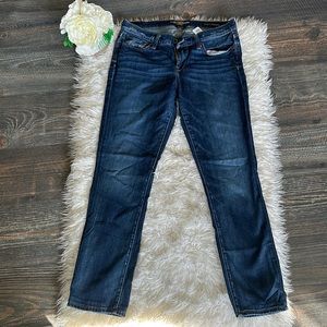Woman’s lucky brand jeans